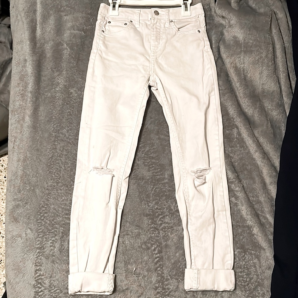 Wild fable white pants ( high rise skinny ) , size 00 , ripped knees